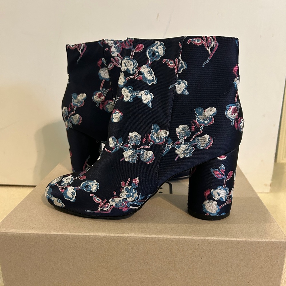 Urban Outfitters Booties